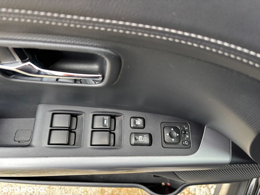 Mitsubishi Outlander 2.2 DI-D 4WD Invite - 26