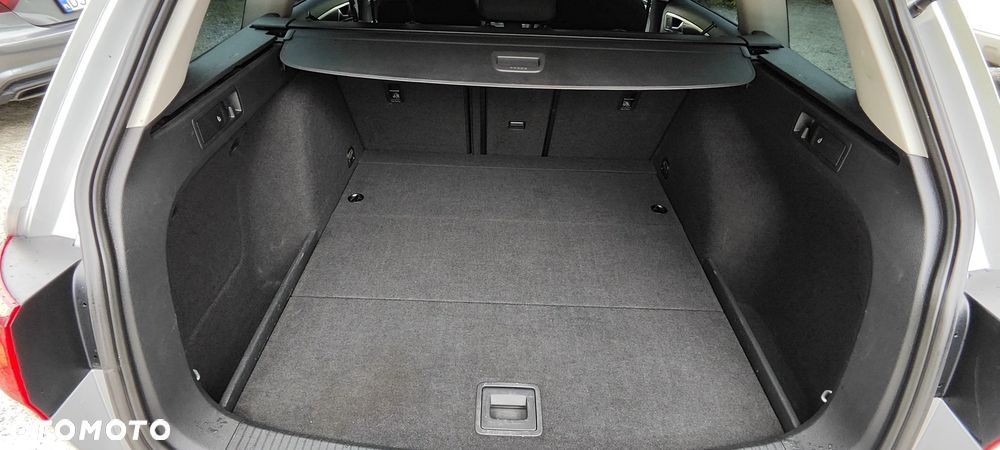 Volkswagen Golf 1.6 TDI BlueMotion Trendline - 12