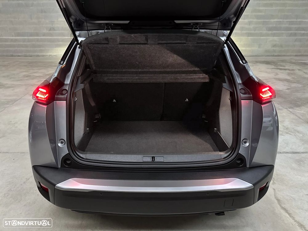 Peugeot 2008 1.2 PureTech Allure - 52