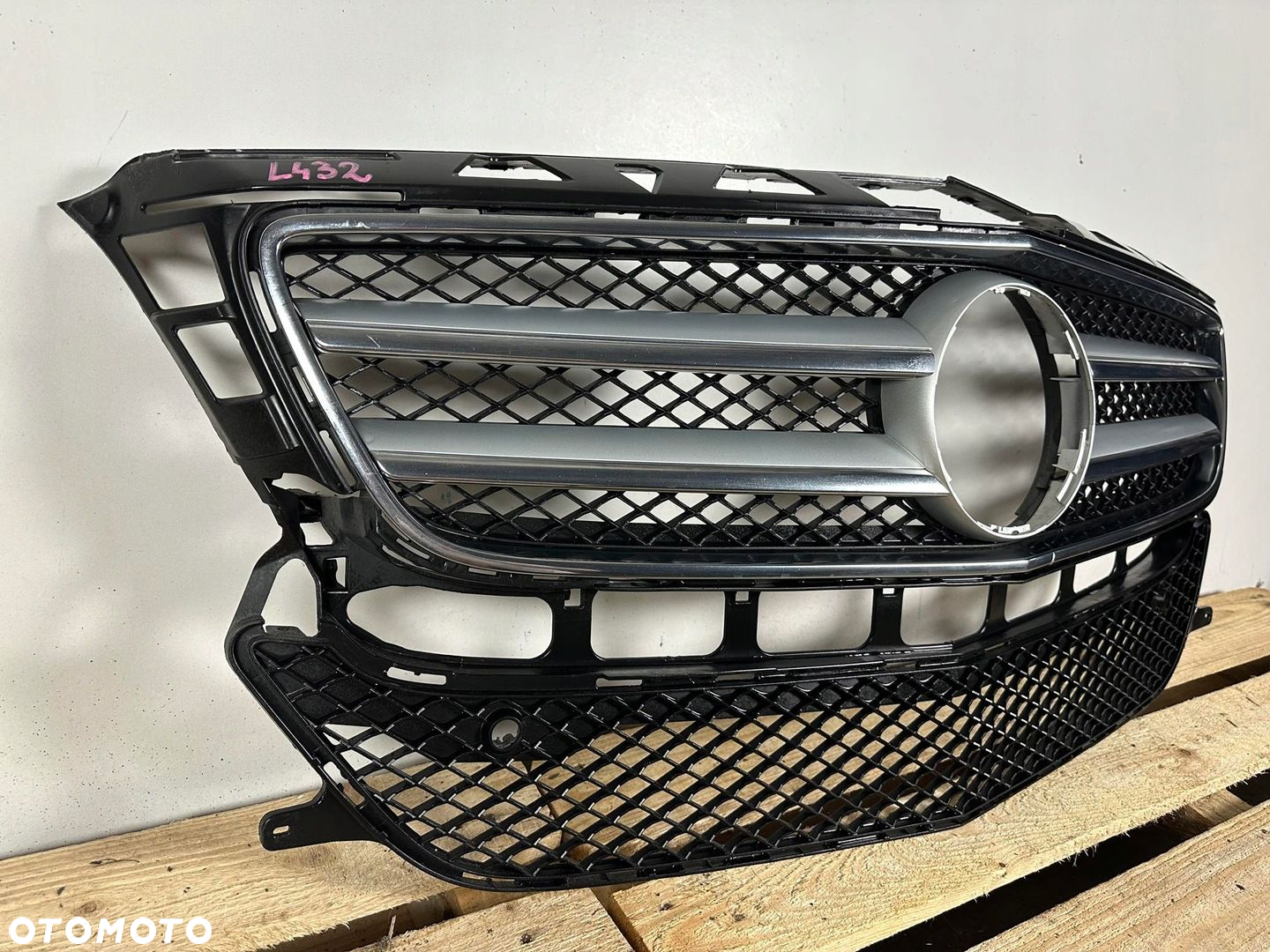 GRILL ATRAPA ZDERZAKA MERCEDES CLS W218 2011- CALY - 2