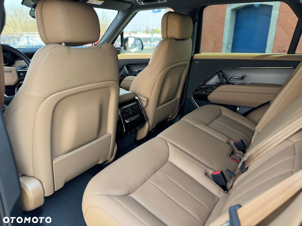 Land Rover Range Rover Sport - 12