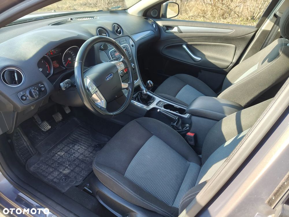 Ford Mondeo 2.0 TDCi Gold X Plus - 11