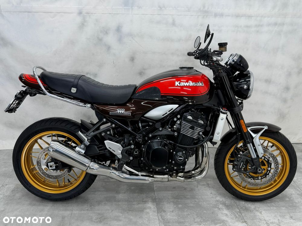 Kawasaki Z 900 RS - 38