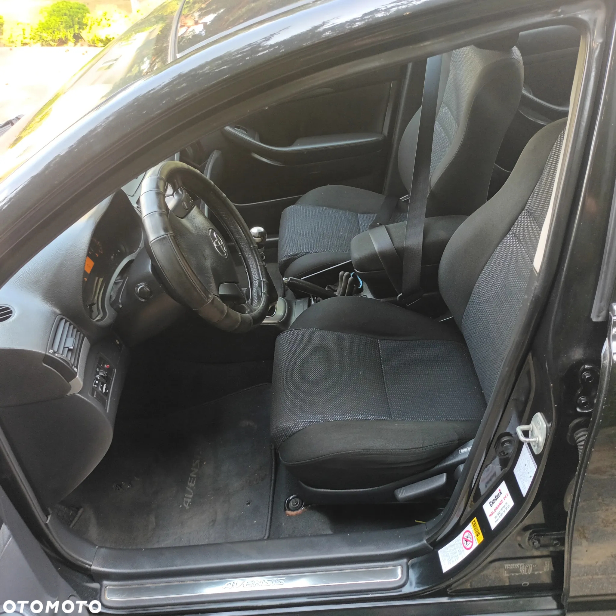Toyota Avensis 2.0 D-4D Sol Premium - 6