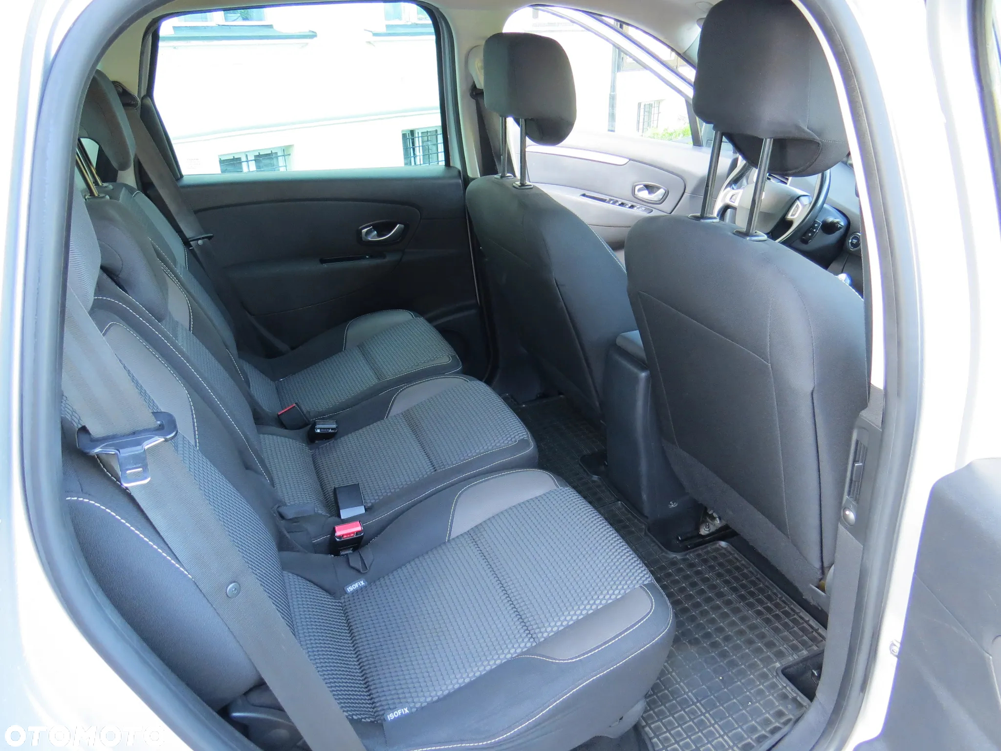 Renault Scenic dCi 110 Xmod Paris - 12