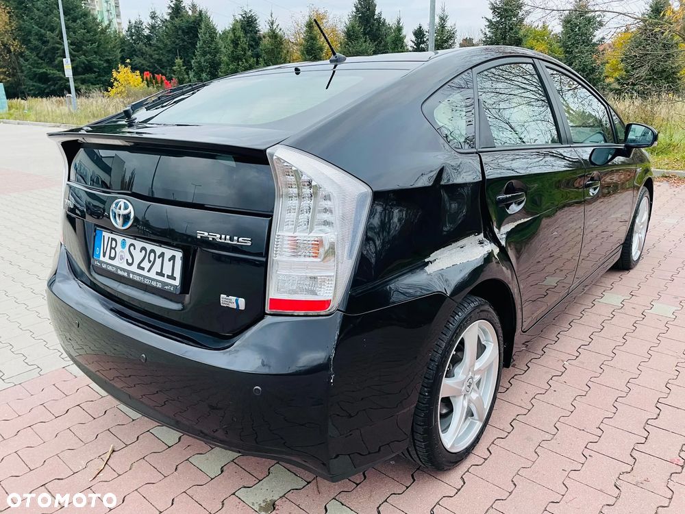 Toyota Prius 2011 photo 4