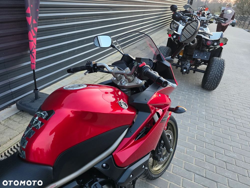 Yamaha XJ - 22
