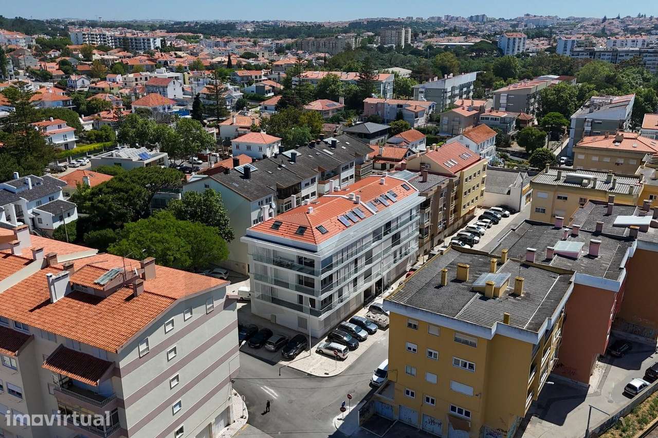 PENTHOUSE  T3  + 1 Duplex  NOVO COM EXCELENTES  ACABAMENTOS   - CASCAI - Grande imagem: 2/31