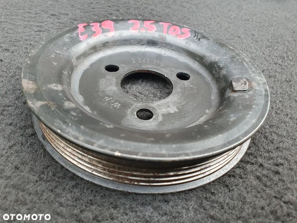 KOŁO POMPY WSPOMAGANIA BMW E39 525 E38 725 TDS M51 2246719 - 1