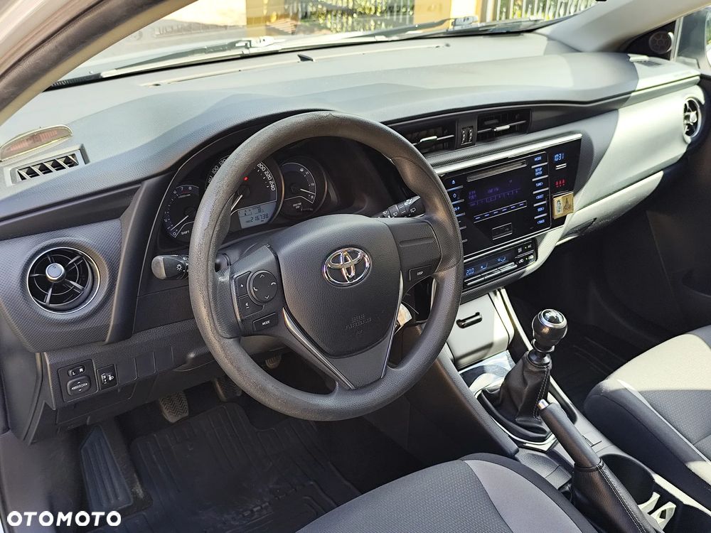 Toyota Auris 1.33 VVT-i Active - 9