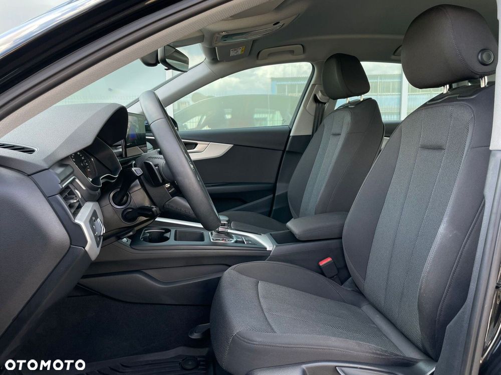 Audi A4 Limousine - 21