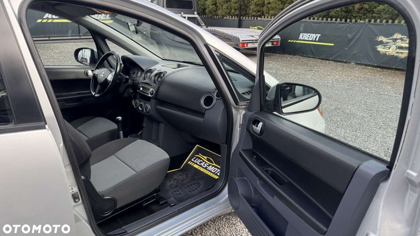Mitsubishi Colt - 23