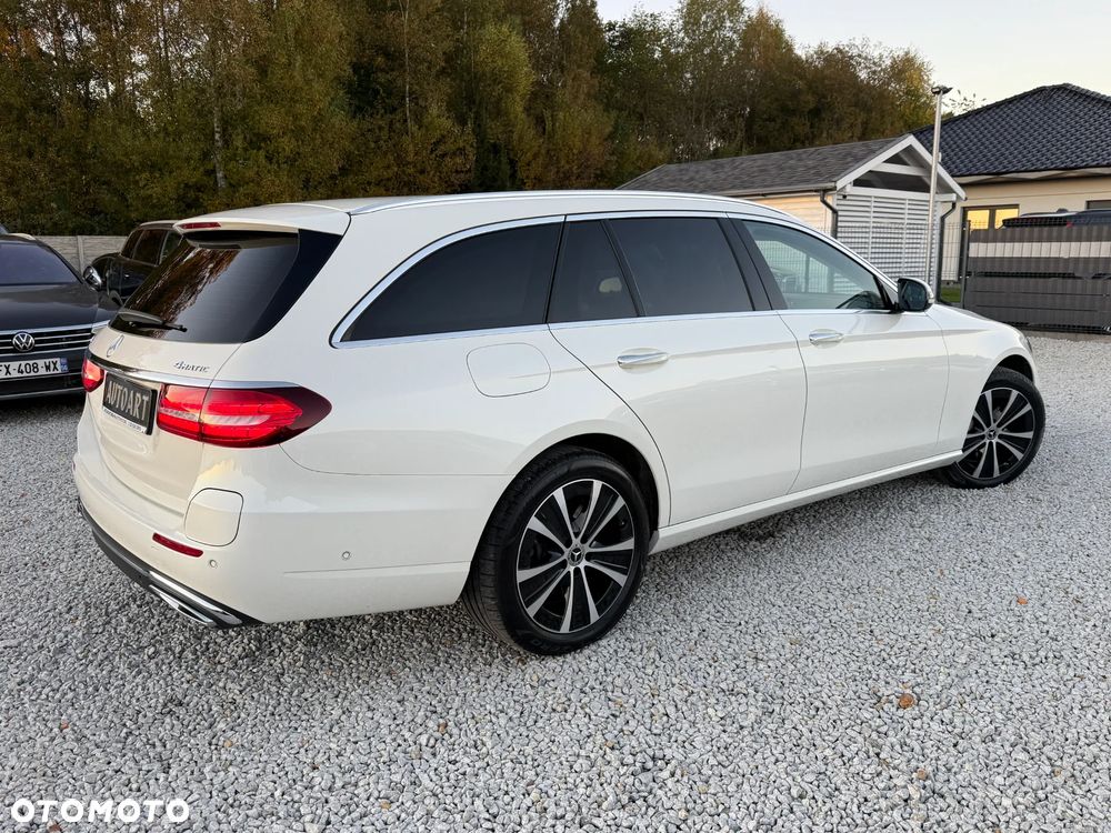 Mercedes-Benz Klasa E 300 d T 9G-TRONIC Avantgarde - 16