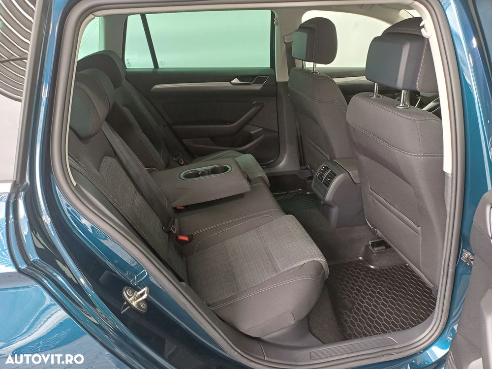 Volkswagen Passat Variant 2.0 TDI DSG Comfortline - 34