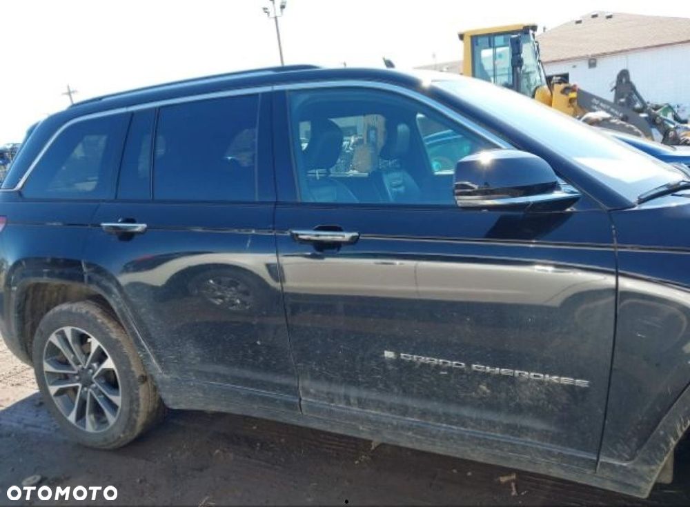 Jeep Grand Cherokee - 9