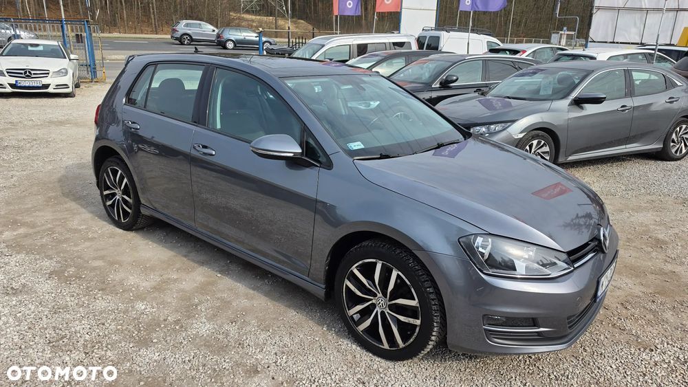 Volkswagen Golf - 28