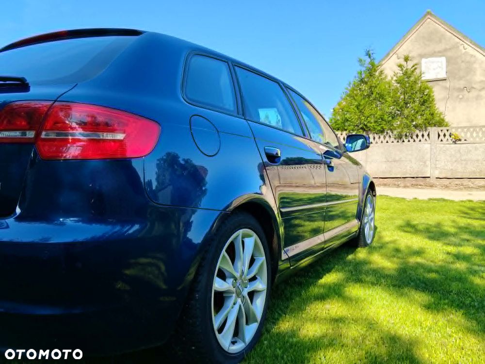 Audi A3 Sportback - 6