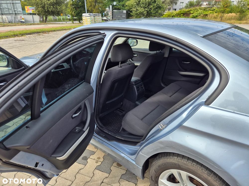 BMW Seria 3 318i - 7