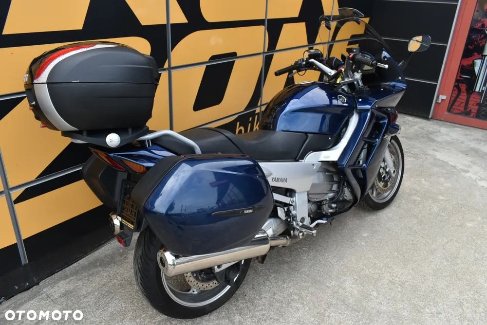 Yamaha FJR - 4