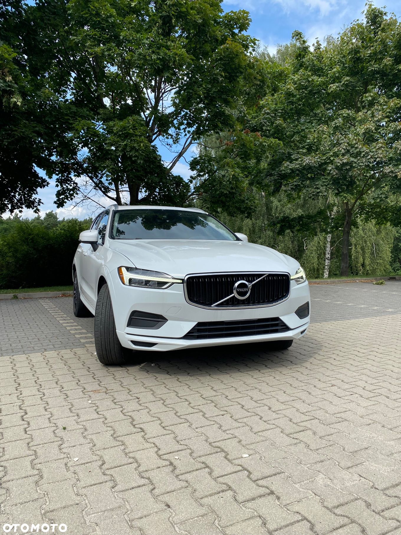 Volvo XC 60 T6 AWD Momentum - 1