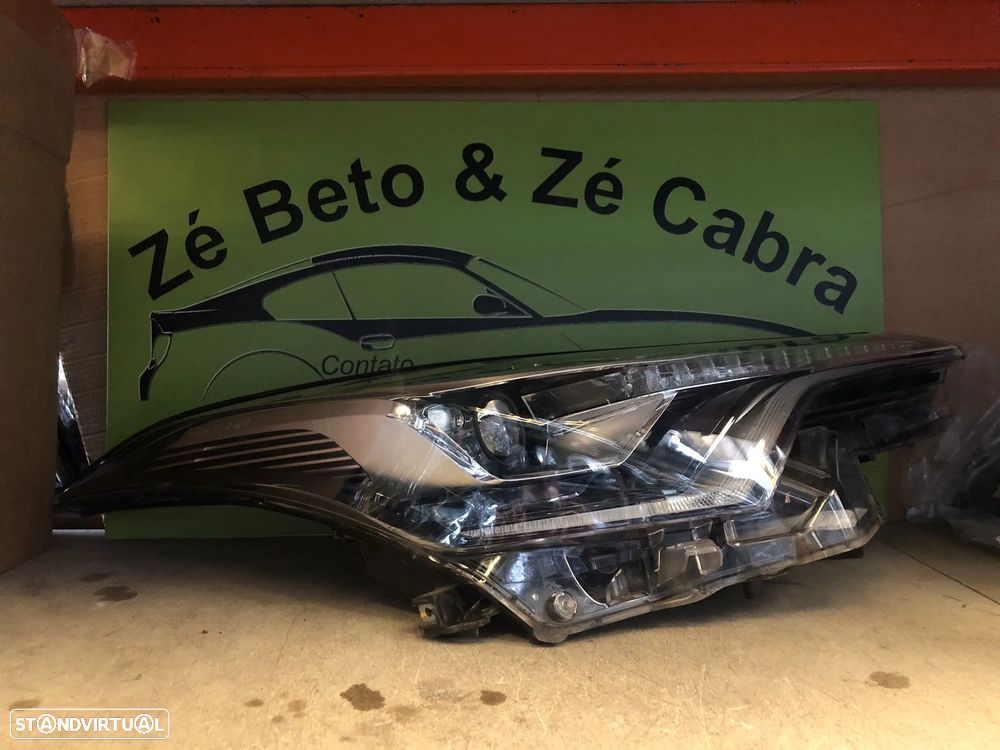 TOYOTA CHR FAROL DIREITO - FF577 - 2