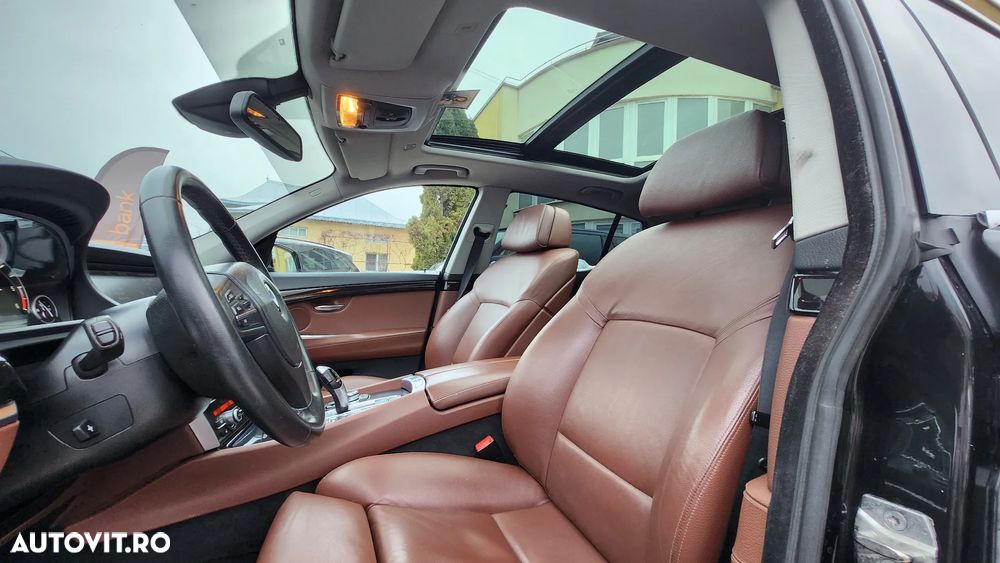 BMW Seria 5 530d xDrive Gran Turismo - 26