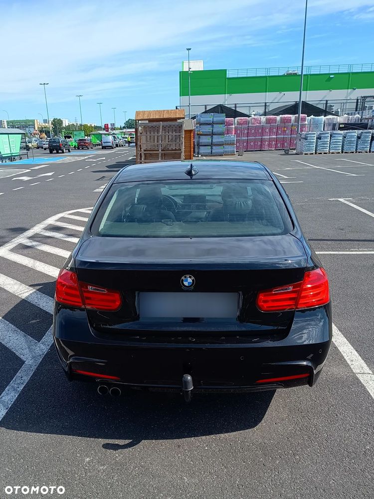 BMW Seria 3 328i xDrive - 7