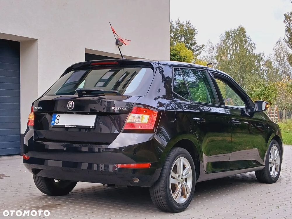 Skoda Fabia - 8