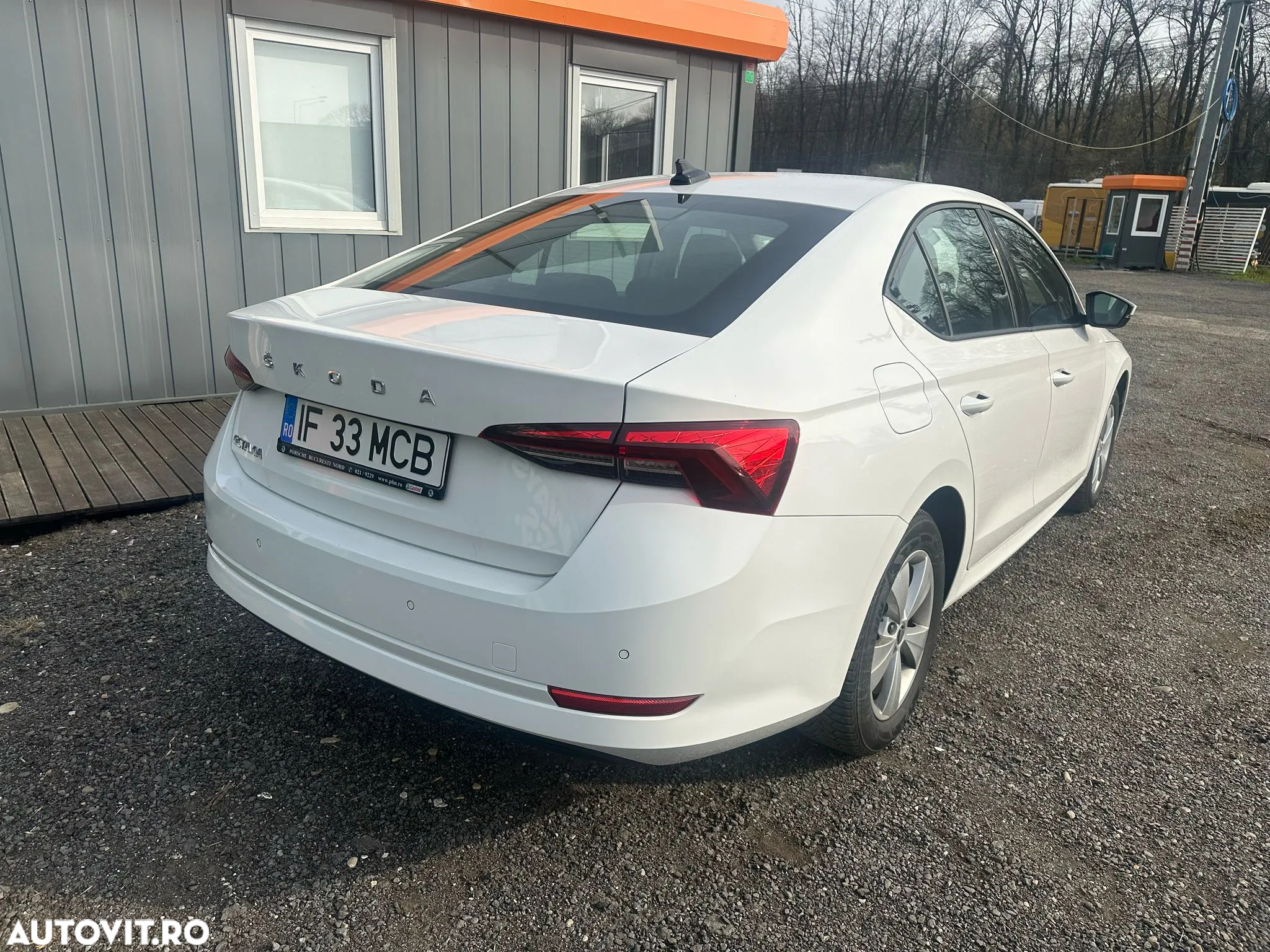 Skoda Octavia 2.0 TDI DSG Style - 3