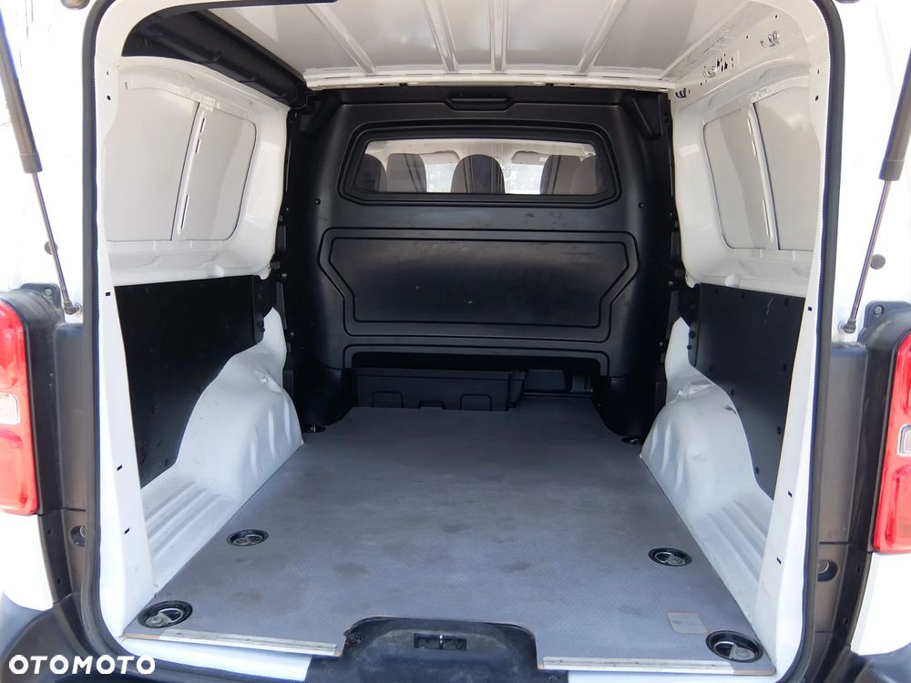 Toyota ProAce 2.0 D-4D Long 3,0t (bryg.) - 8