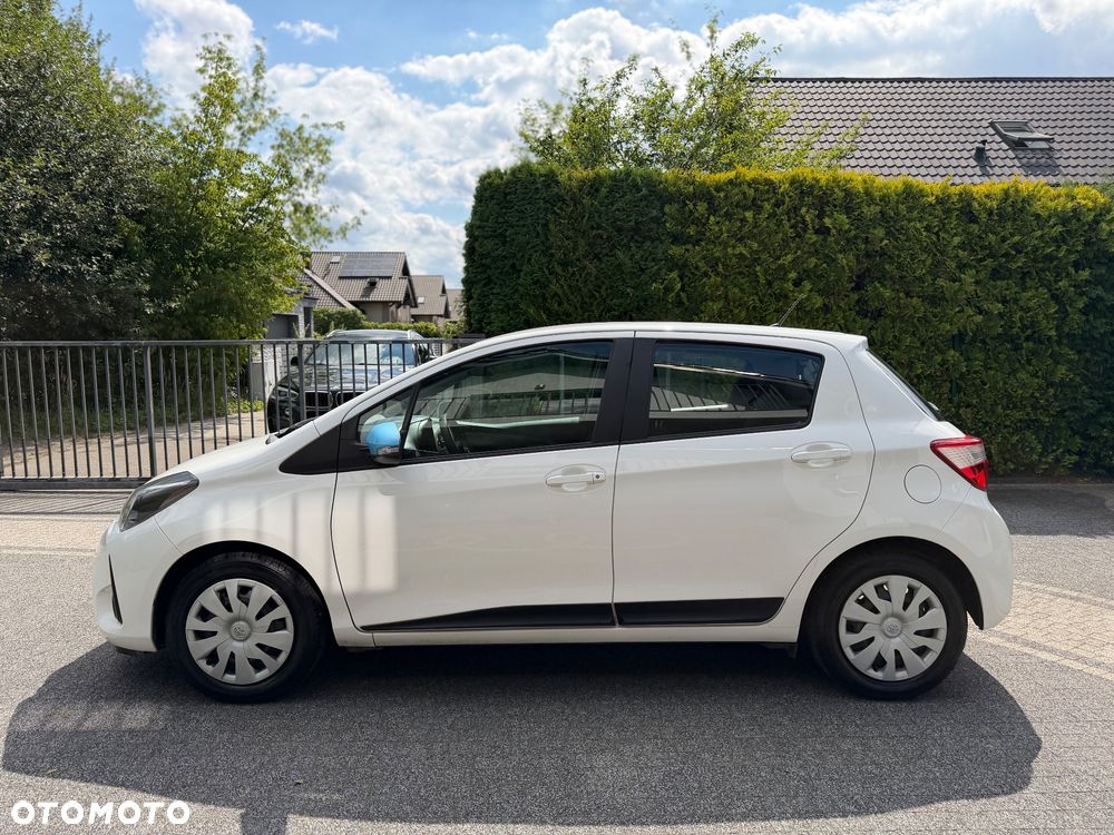 Toyota Yaris - 10