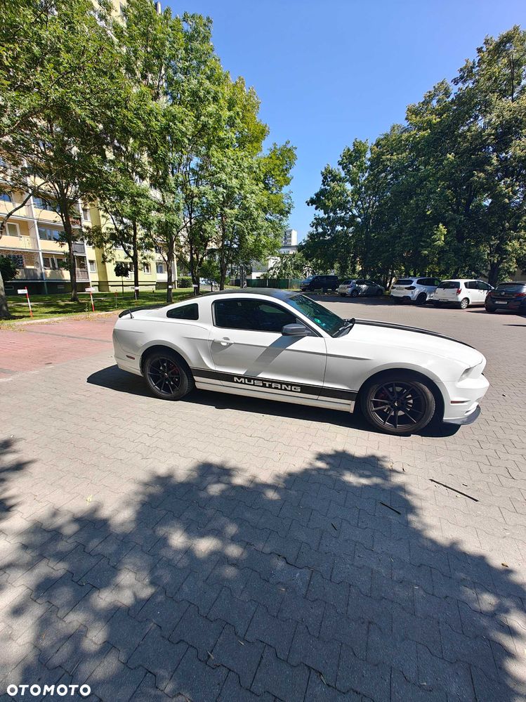 Ford Mustang - 4