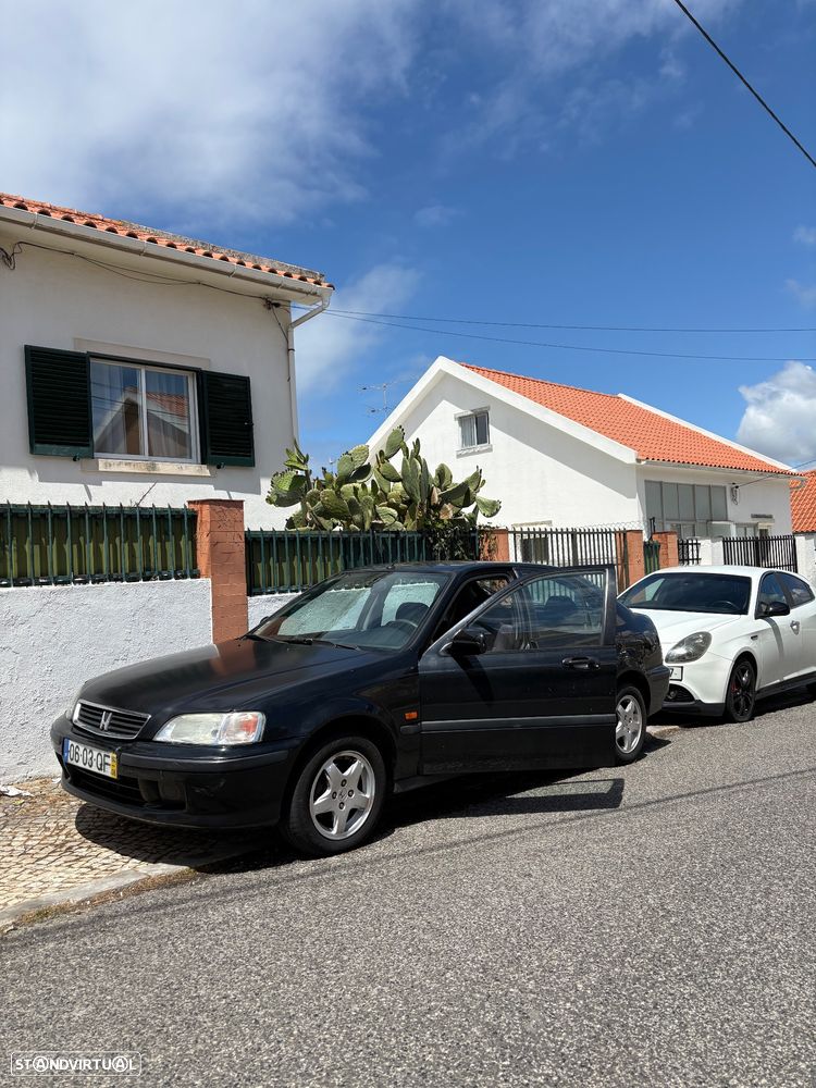 Honda Civic 1.5i - 2