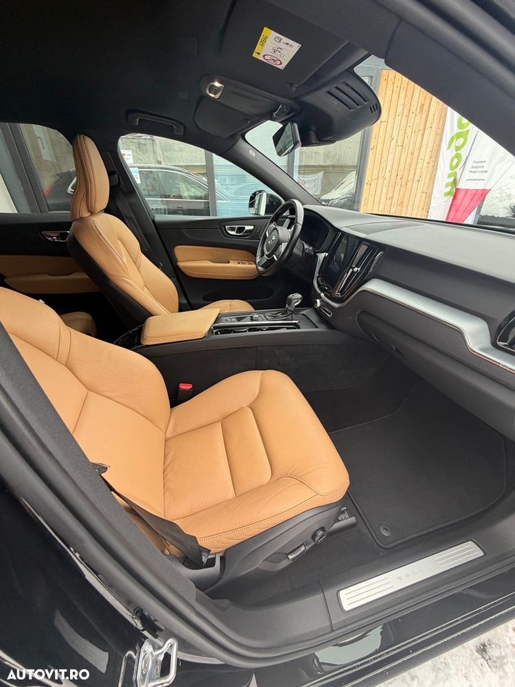 Volvo XC 60 D4 AWD Momentum - 16