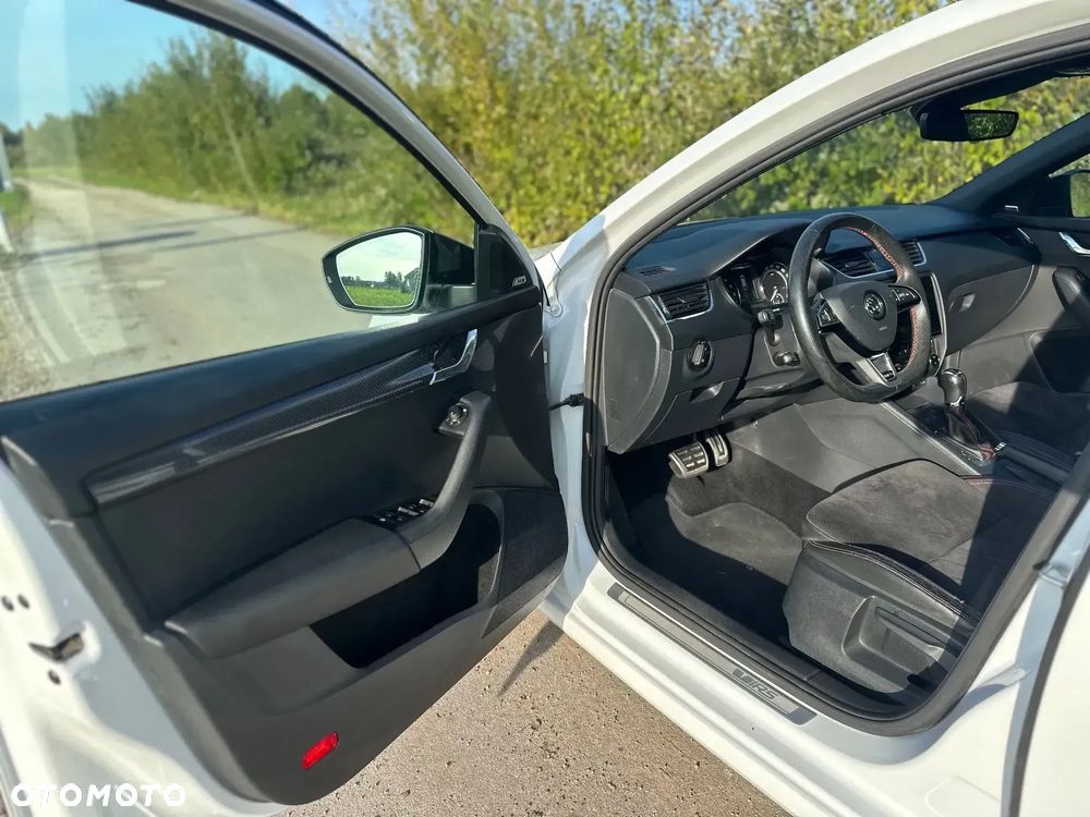 Skoda Octavia 2.0 TDI 4x4 RS Challenge DSG - 10