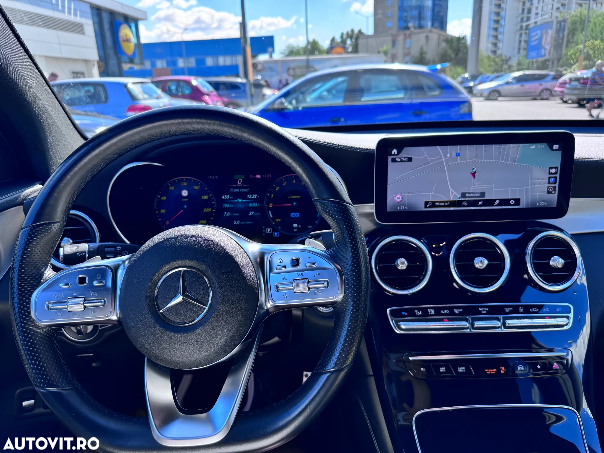 Mercedes-Benz GLC 300 e 4MATIC - 12