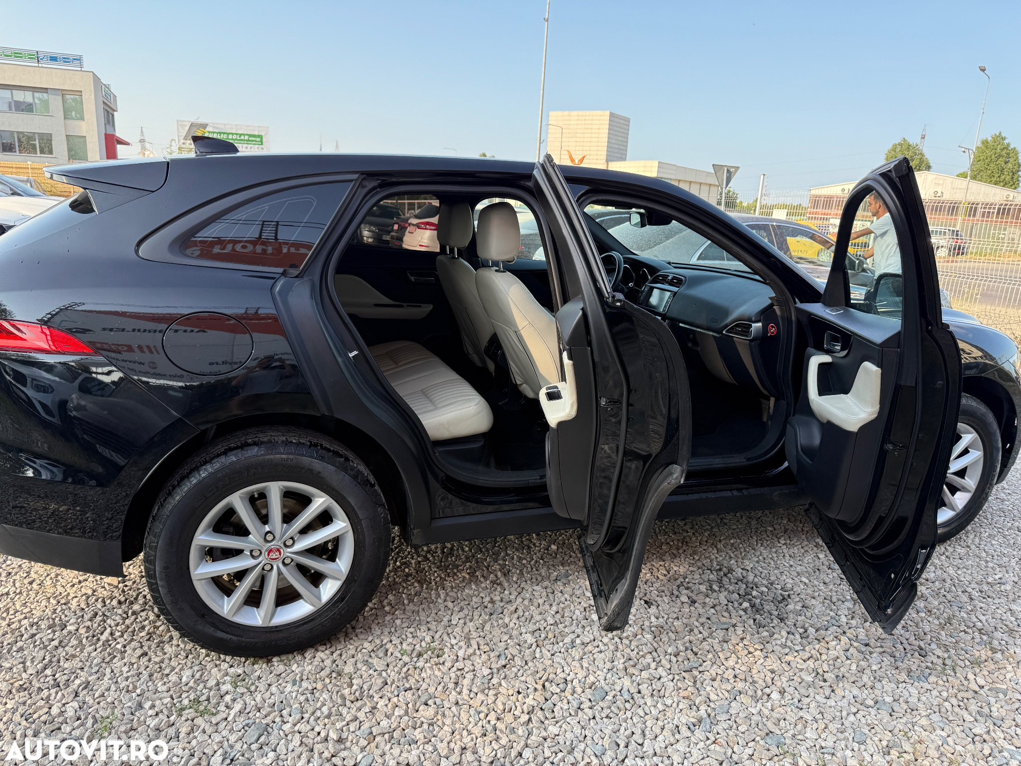 Jaguar F-Pace 20d AWD Aut. Prestige - 16