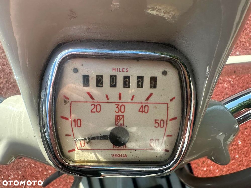 Piaggio Vespa - 5