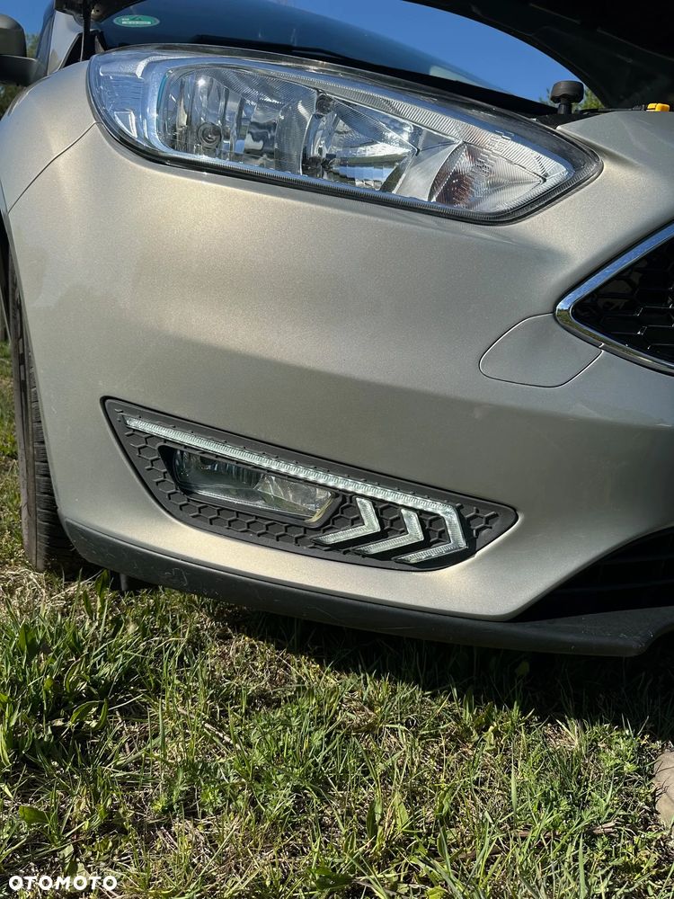 Ford Focus Turnier 1.5 EcoBoost Start-Stopp-System Business Edition - 17