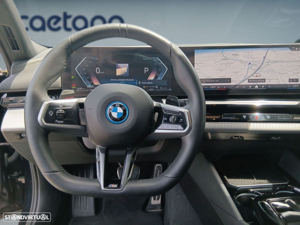 BMW 530 e Pack Desportivo M - 13