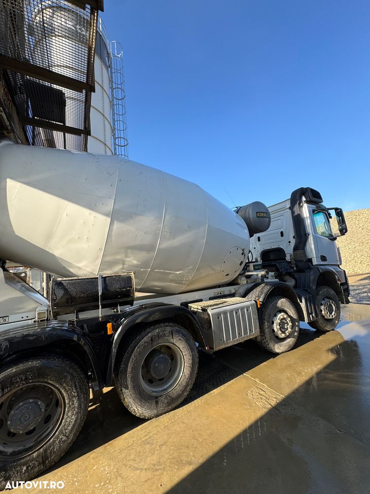 Mercedes-Benz Arocs - 12