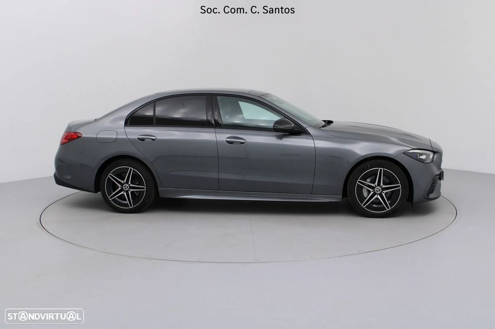 Mercedes-Benz C 300 de AMG Line - 4