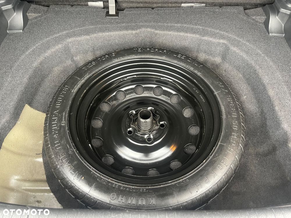 Volkswagen Golf - 18