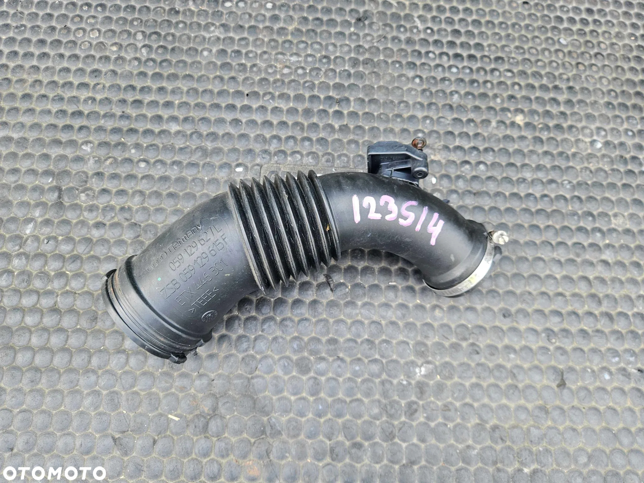 Przewod Turbiny Intercooler Chlodnicy Powietrza Filtr Rura Krociec Waz 2.7 3.0 TDI V6 Audi A4 B8 A5 Q5 - 18
