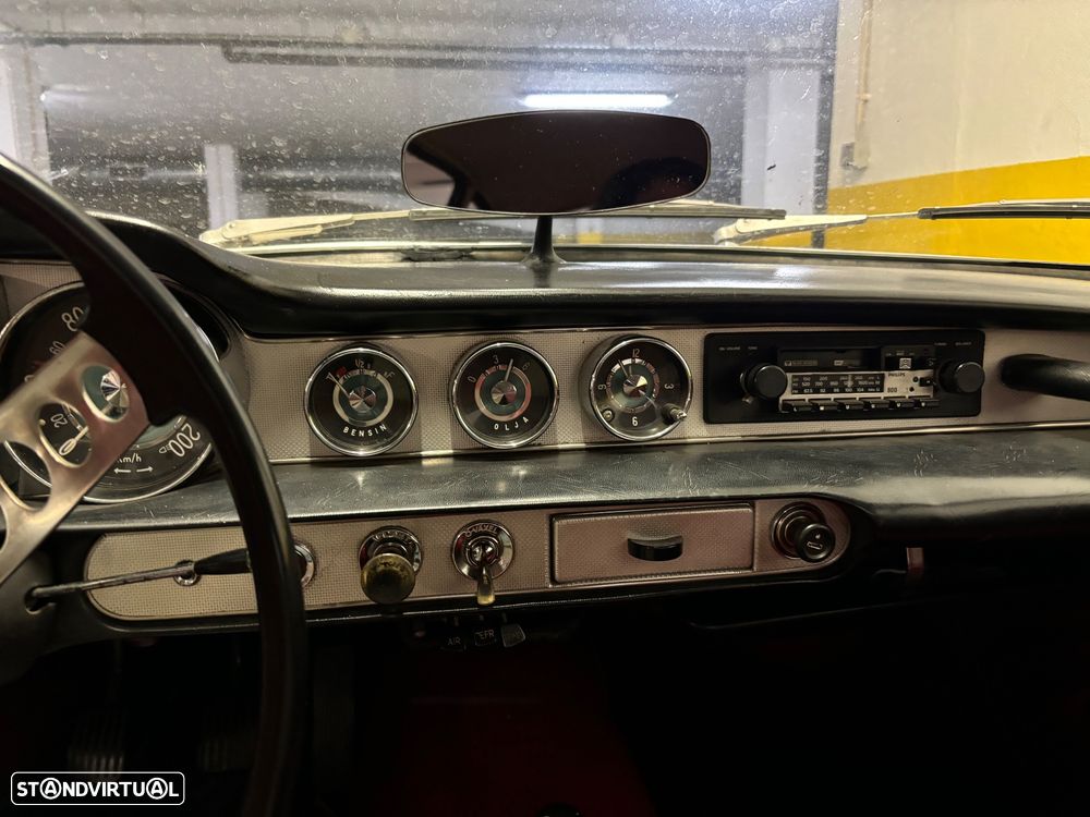 Volvo P1800 - 23
