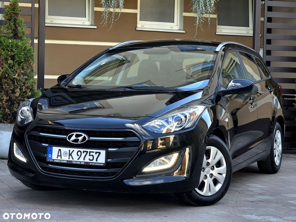 Hyundai i30 1.4 Premium - 1
