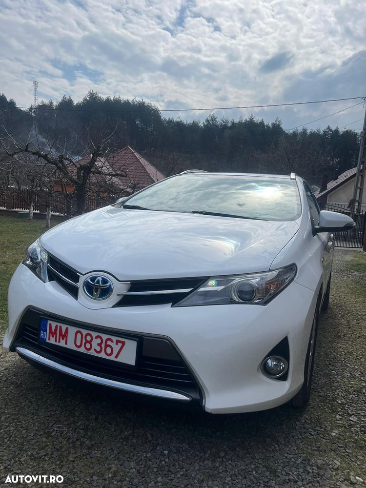 Toyota Auris 1.8 VVT-i Automatik Executive - 1