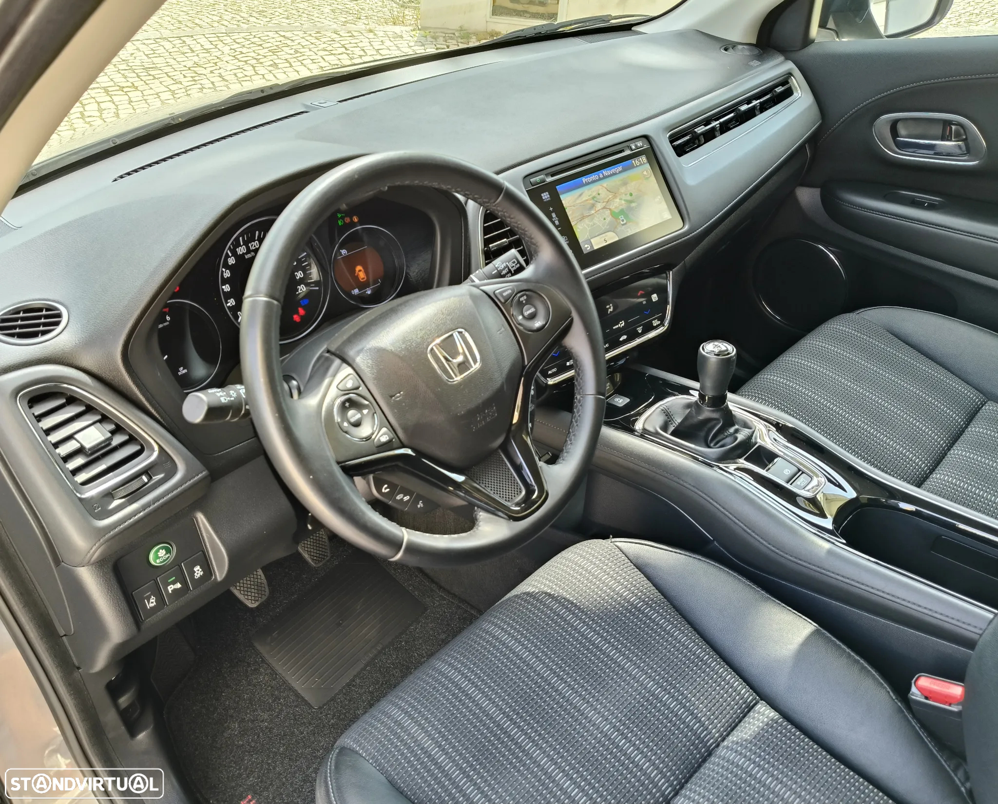 Honda HR-V 1.6 i-DTEC Executive - 14