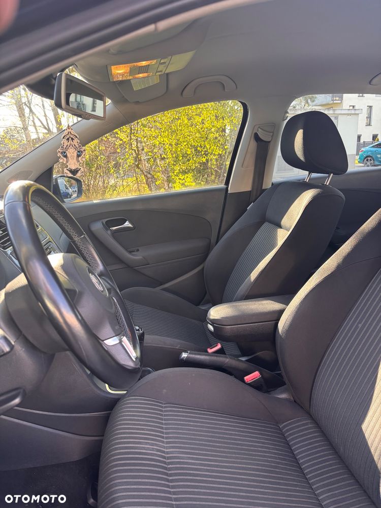 Volkswagen Polo - 12