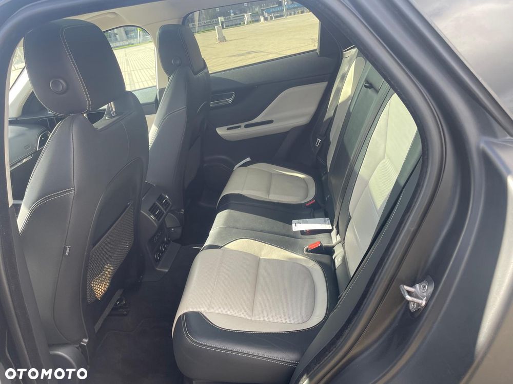 Jaguar F-Pace 2.0 i4D AWD R-Sport - 19